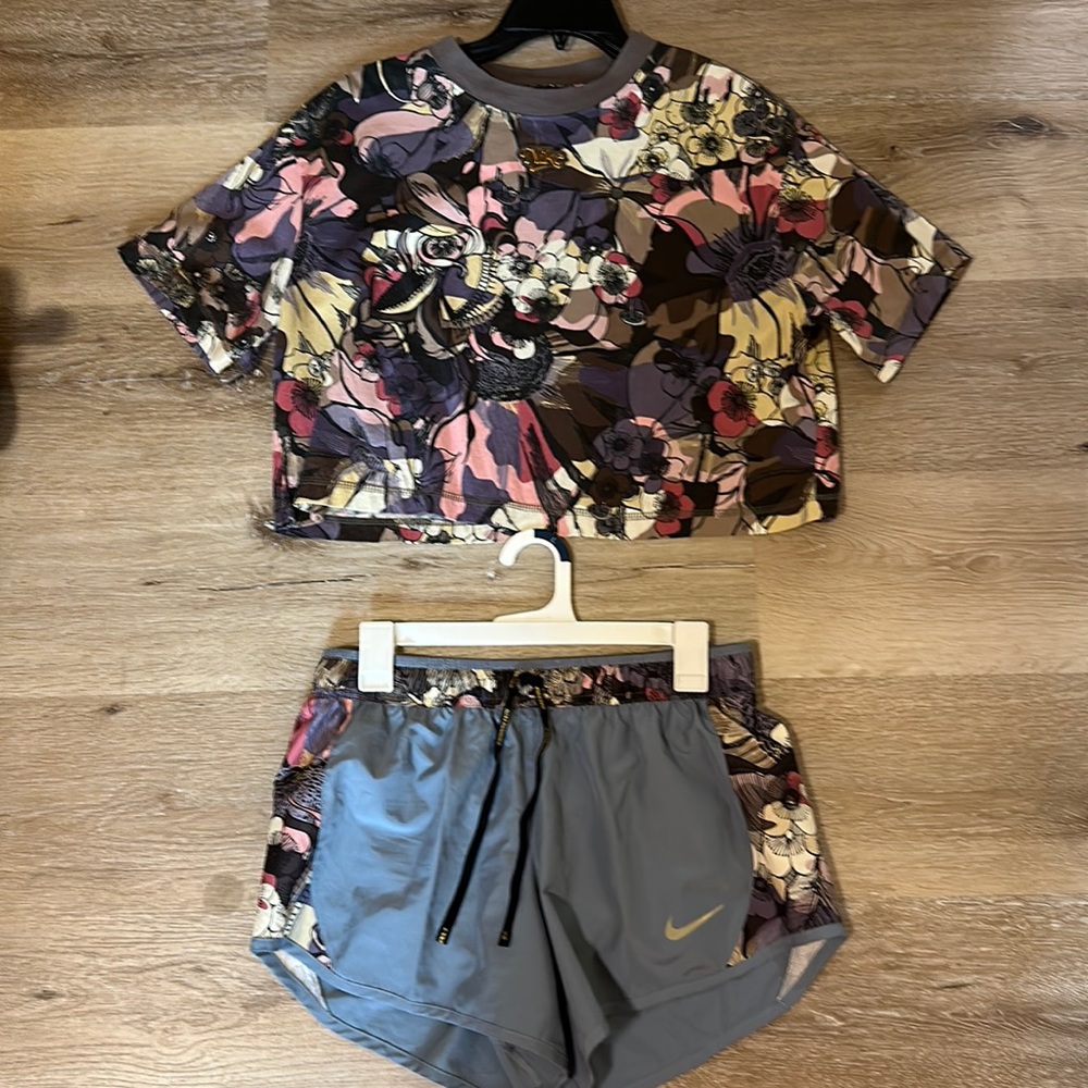 Nike Floral Set - Crop Top and Running Shorts